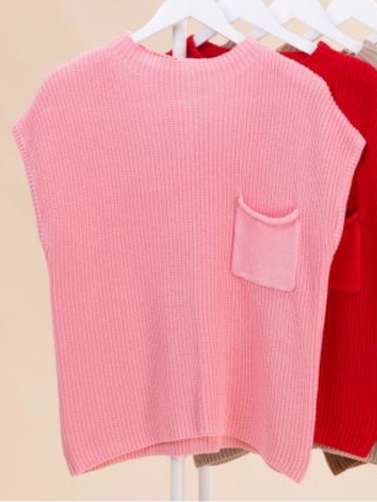 Zenana Outfitters Tops - Zenana Outfitters Pink Knit Sleeveless Pocket Top